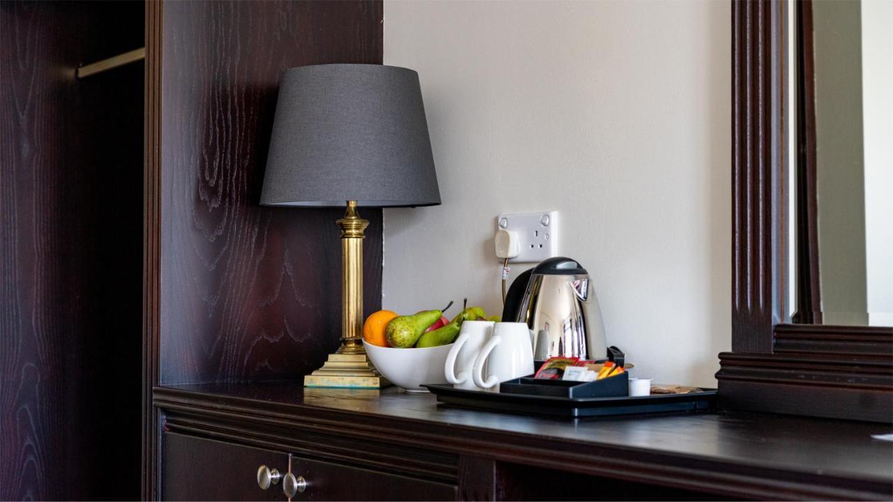Marine Court Hotel บังกอร์ ภายนอก รูปภาพ